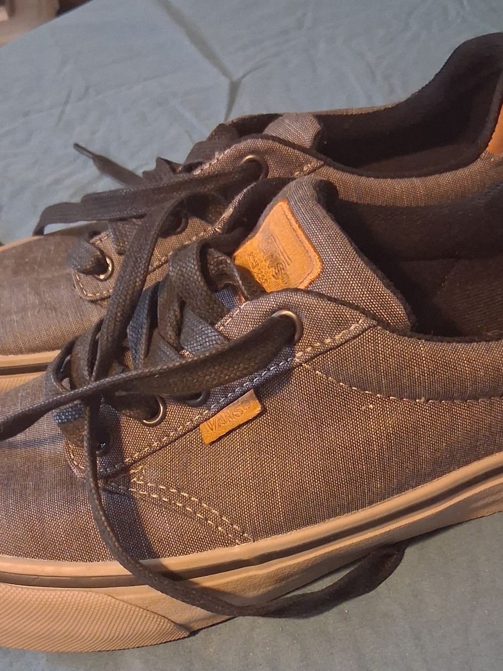 Vans Men's Gray Low-Top Canvas Sneakers with Black Laces Size 7...9 Womans